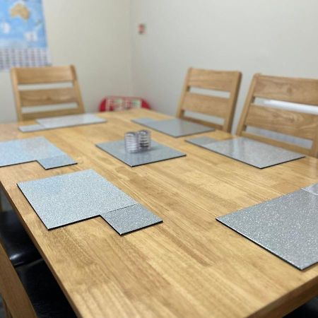 3 Bedroom Apartment, Ballymena, The Wee Stop Gap Eksteriør billede