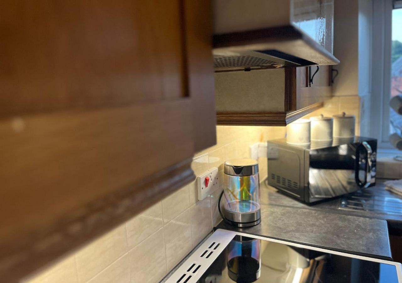3 Bedroom Apartment, Ballymena, The Wee Stop Gap Eksteriør billede