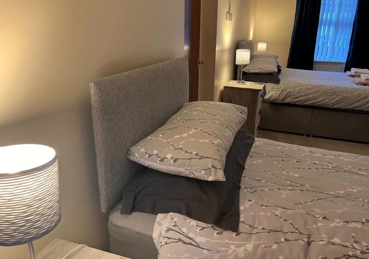 3 Bedroom Apartment, Ballymena, The Wee Stop Gap Eksteriør billede