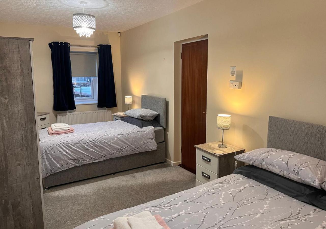 3 Bedroom Apartment, Ballymena, The Wee Stop Gap Eksteriør billede